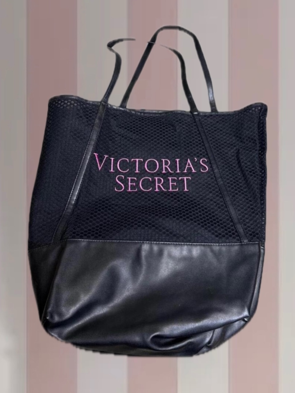 Victoria's Secret Women's black pink Bags